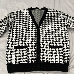 New houndstooth cardigan